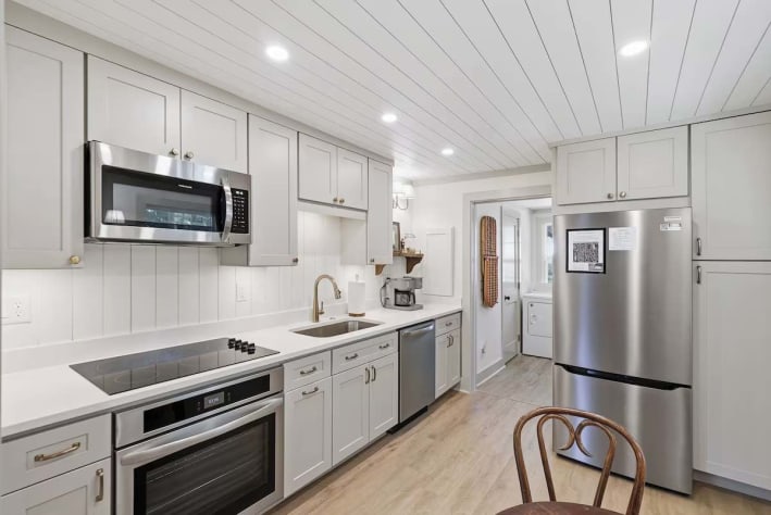 refrigerator and microwave