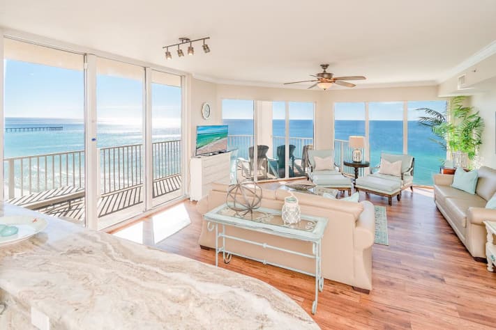 Large wrap around balcony with stunning views.