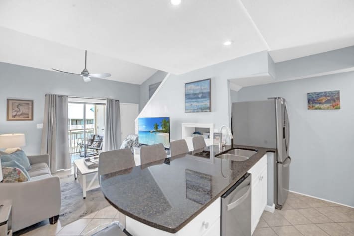 Sugar Beach 315 1BD, 2BA Orange Beach Condo