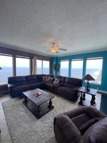 Reclining couch for snoozing after a day on the beach...