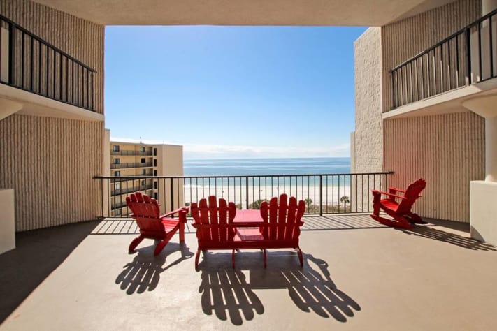 Large common Balcony with plenty chairs 