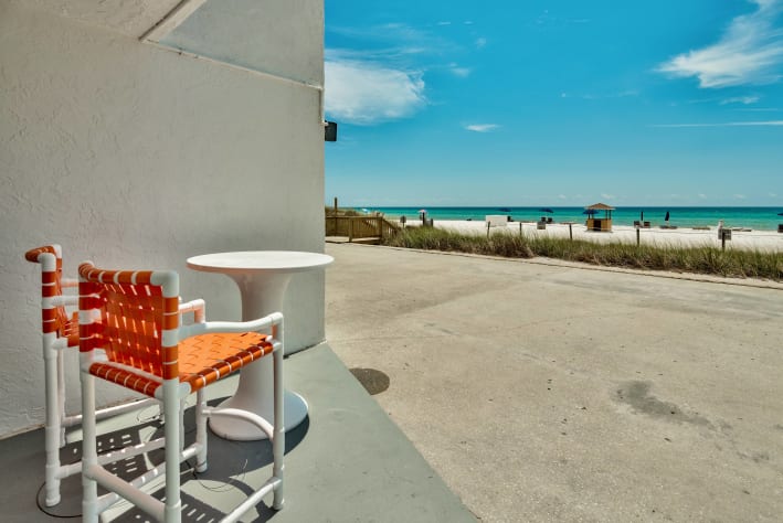 GULF of Mexico Outs ide Your DOOR