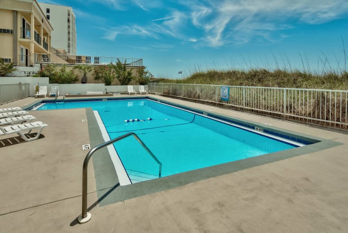 Beach POOL Enjoy
