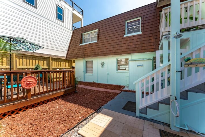 Backyard/grilling area