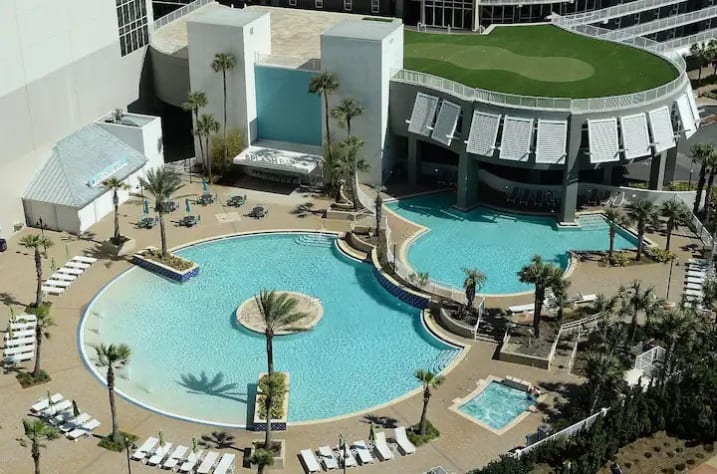 Pool and putting green