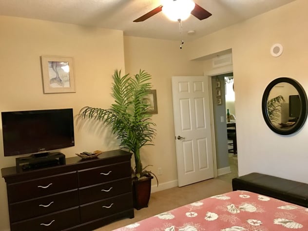 Second king bedroom