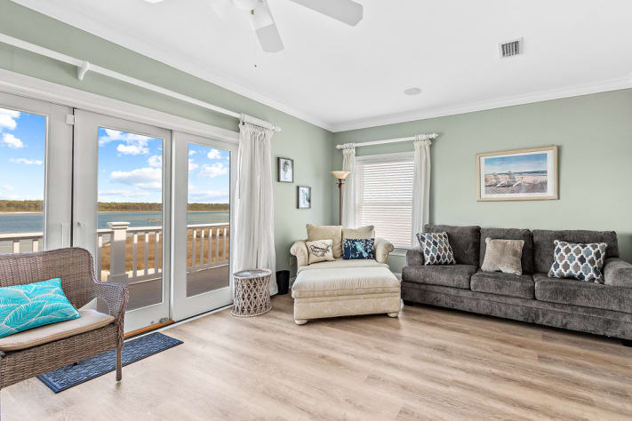 3rd floor game room/ bedroom with balcony 