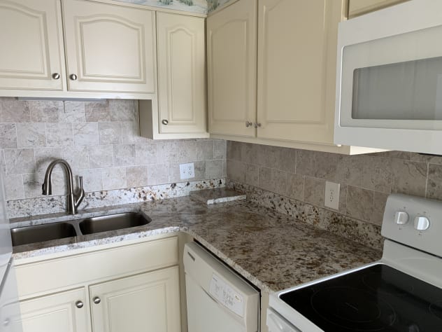 Brand new Granite counter tops &amp; backsplash!