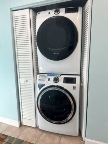 Washer-dryer small pic size