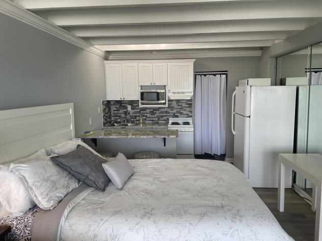 New Queen Size Bed 