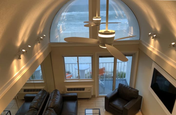 Upper Balcony with Nice Lounge Chair watch sunset