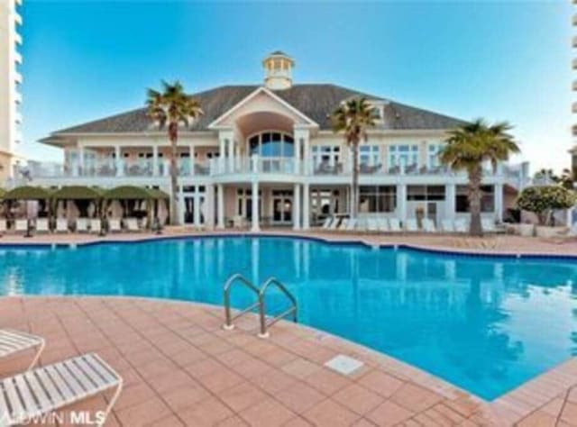 Club house pool