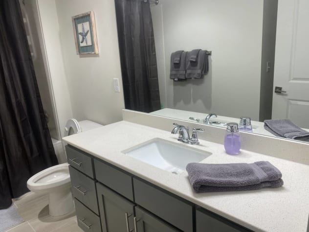 2nd bathroom 