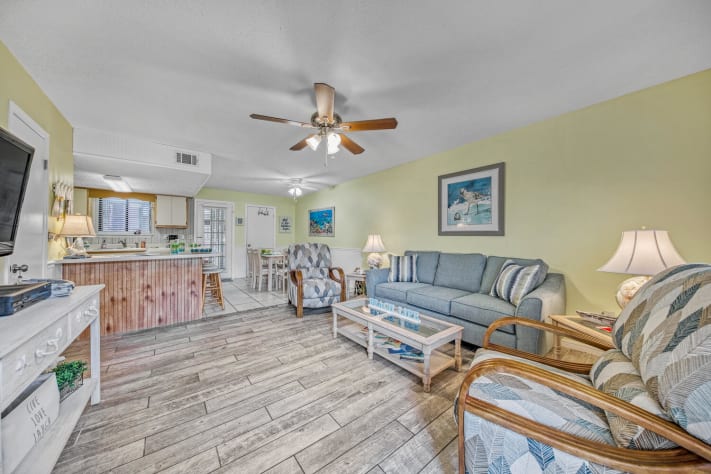 Newly decorated for that 'beachy' feeling. Relax and  Make it your Happy Place!