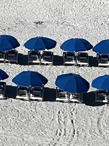 Free Beach Chairs - March 30 to Oct 1