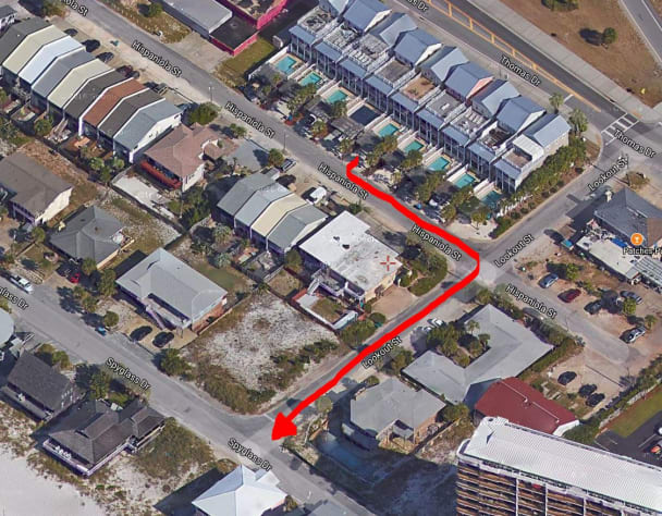 Easy access to the Beach. 150 steps from front door to Beach access #1