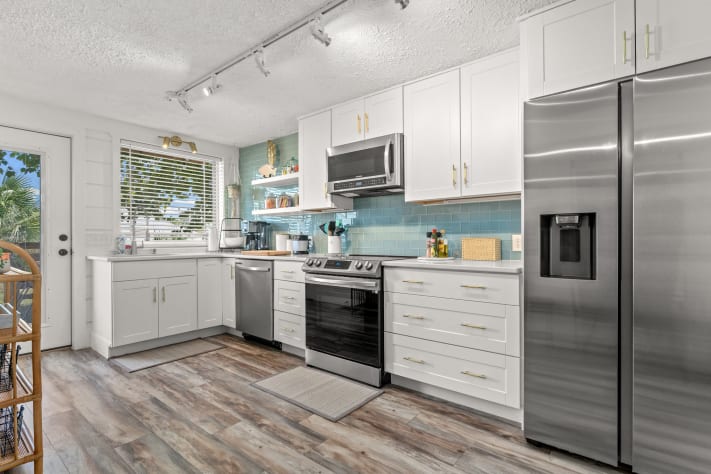 Brand new kitchen cabinetry &amp; Quartz countertops