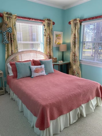 Queen bedroom on main floor