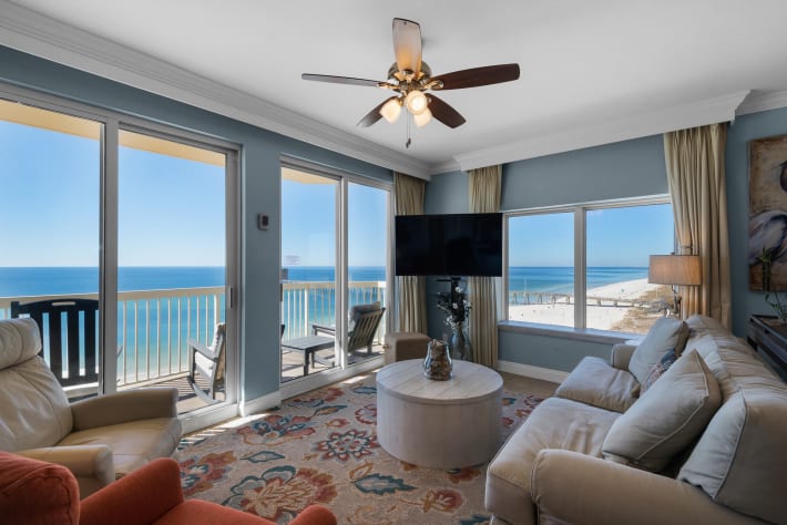 Beautiful living room oriented to the west, towards the Russell Fields Pier.