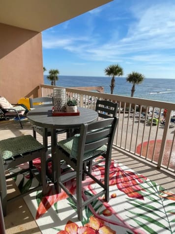 Seating in balcony with grand view