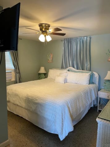 Master king bedroom