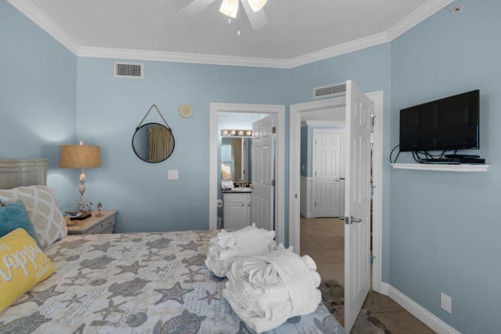 second king bedroom also features a private bath
