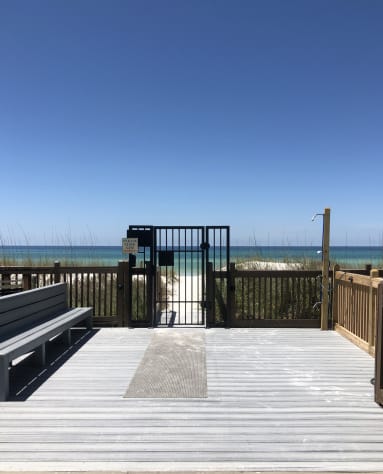EASY ACCESS TO BEACH w/  convenient wash off station. NO STEPS!