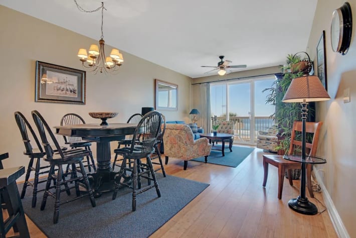 Beautiful d&eacute;cor with comfortable furnishings