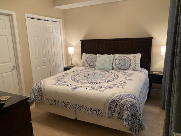 King bed in the bedroom with en-suite bathroom