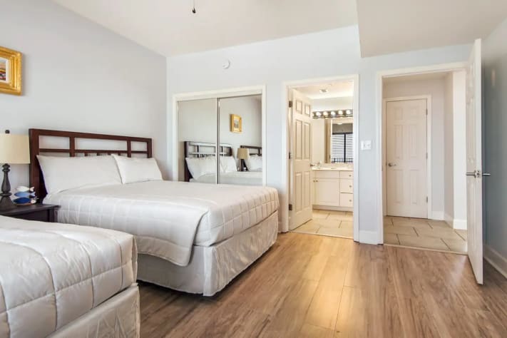 Guest bedroom
