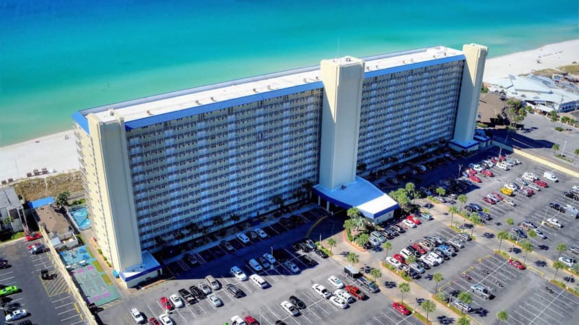 Picture of the Summit condominium 