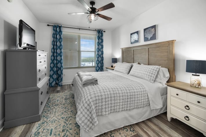 King Bedroom -Master