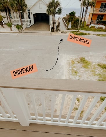 Beach access near to Condo