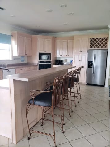 Culinary dream.  Well stocked kitchen.  New and updated apppliances