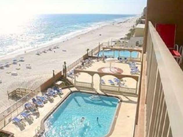Resort has 2 pools, one is heated in the cooler months
