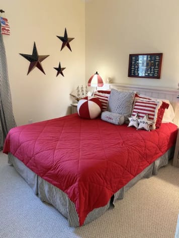 Queen bedroom on main floor