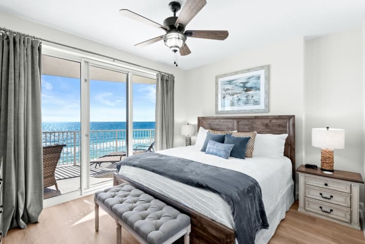 Master Bedroom w/Balcony Access