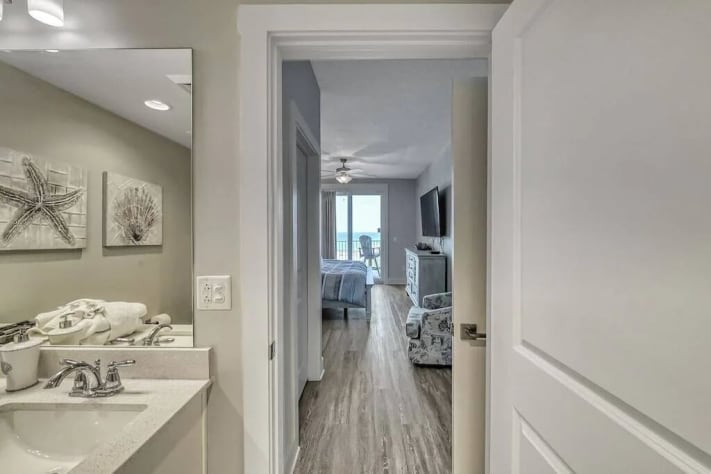 Master Bath view