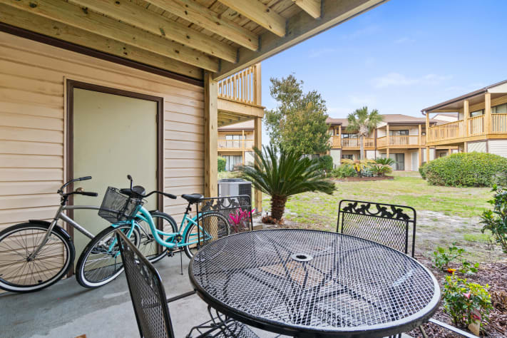 1st floor patio