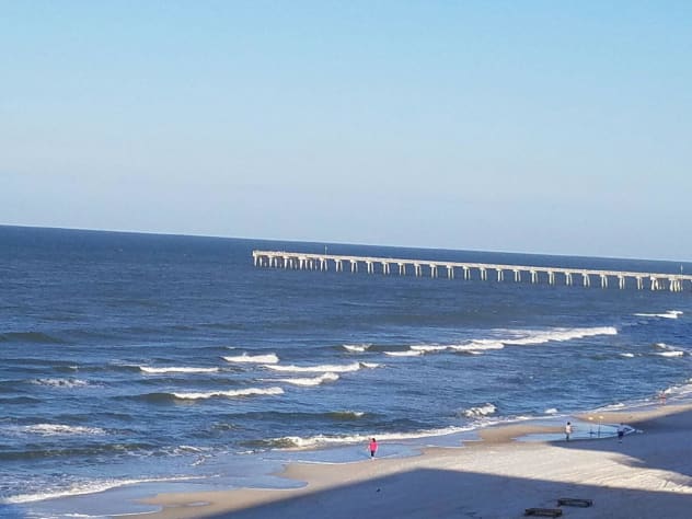 Short walk to the pier