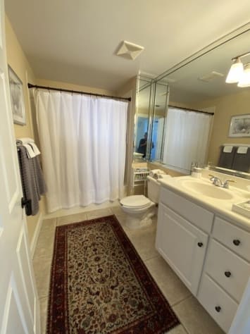 Shared guest Bathroom.