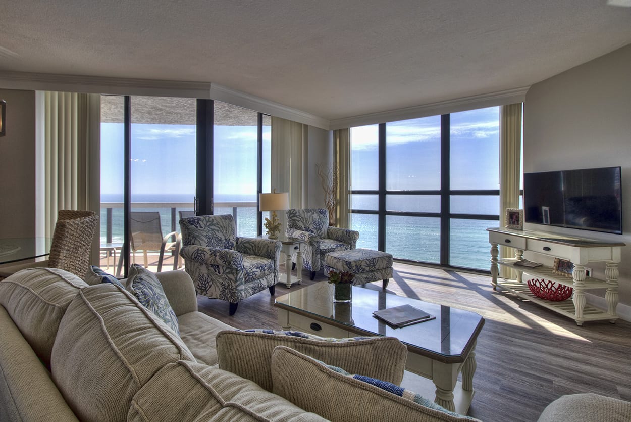 1001 OCEAN FRONT FREE 4 CHAIRS/2 UMBRELLAS • Condo rental near