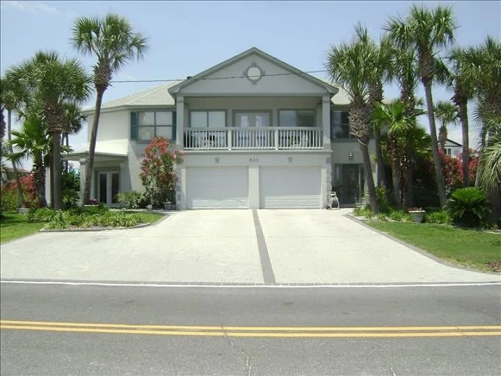 42 Palms 5 minute walk to the beach • House rental near Destin, FL