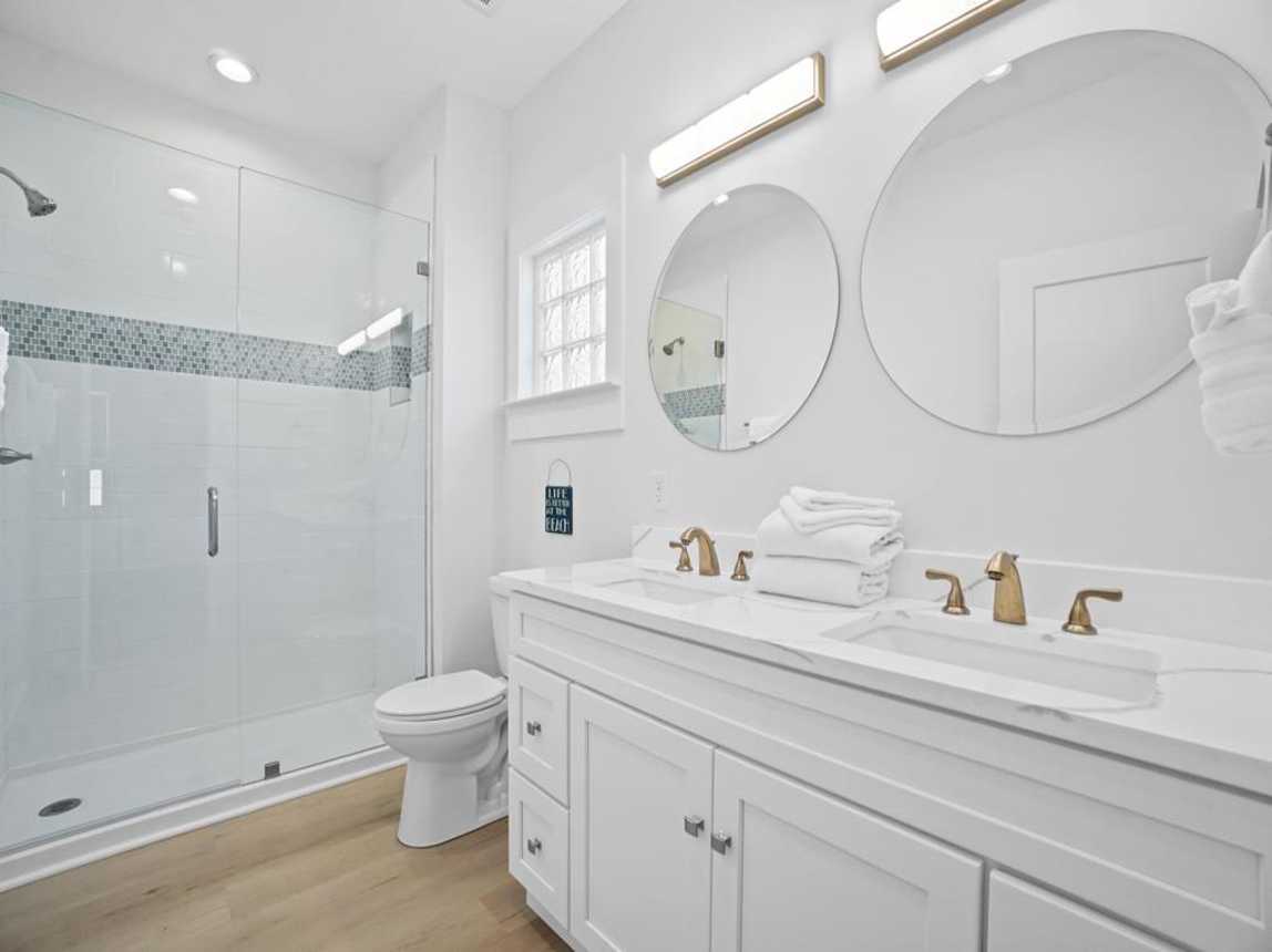 Bathroom 1 - En Suite