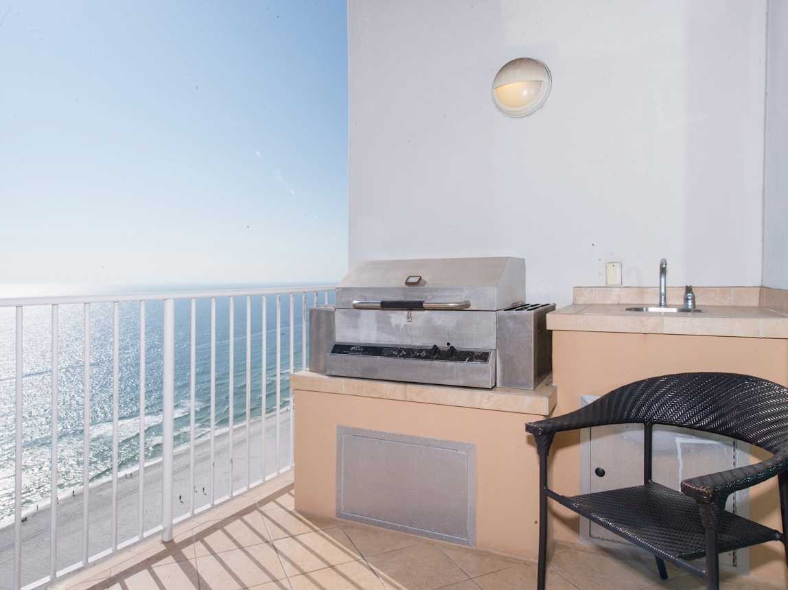 No need to share grills with other guests! Step right outside to grill dinner!