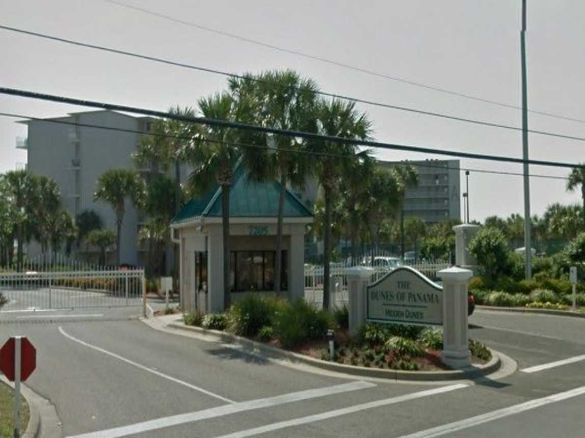 Entrance with Security