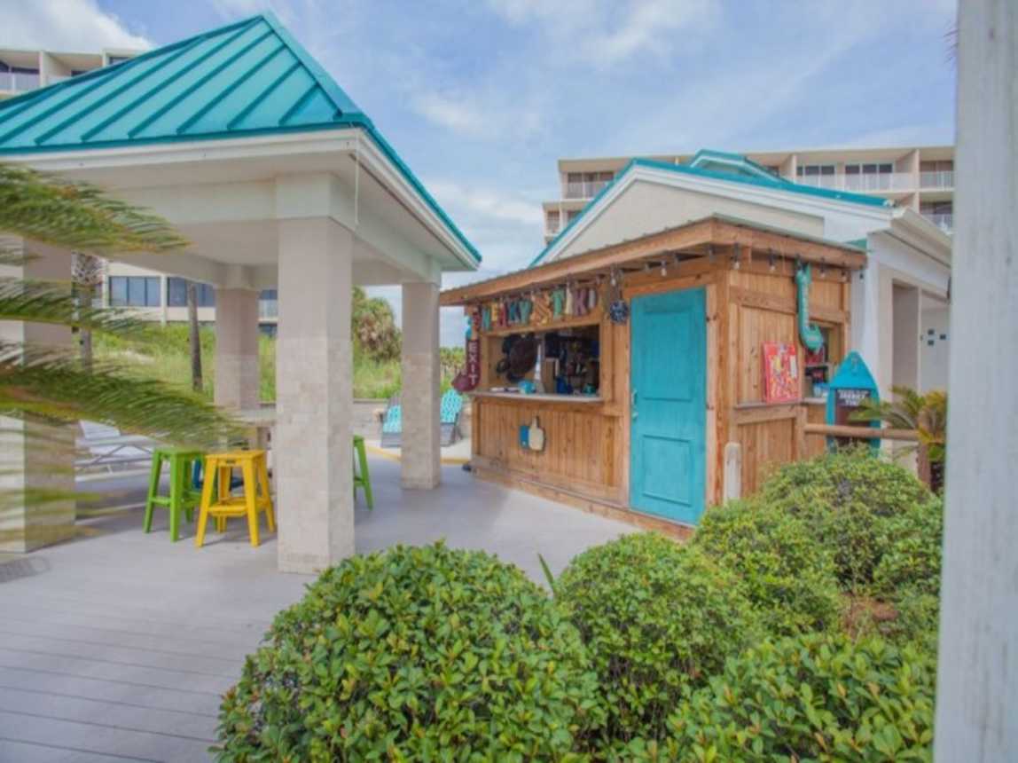 Tiki Snack Hut located at 1 of the 3 pools