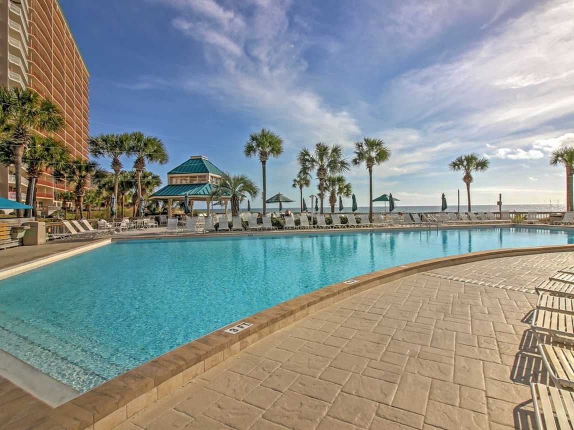 Pool located at E Building