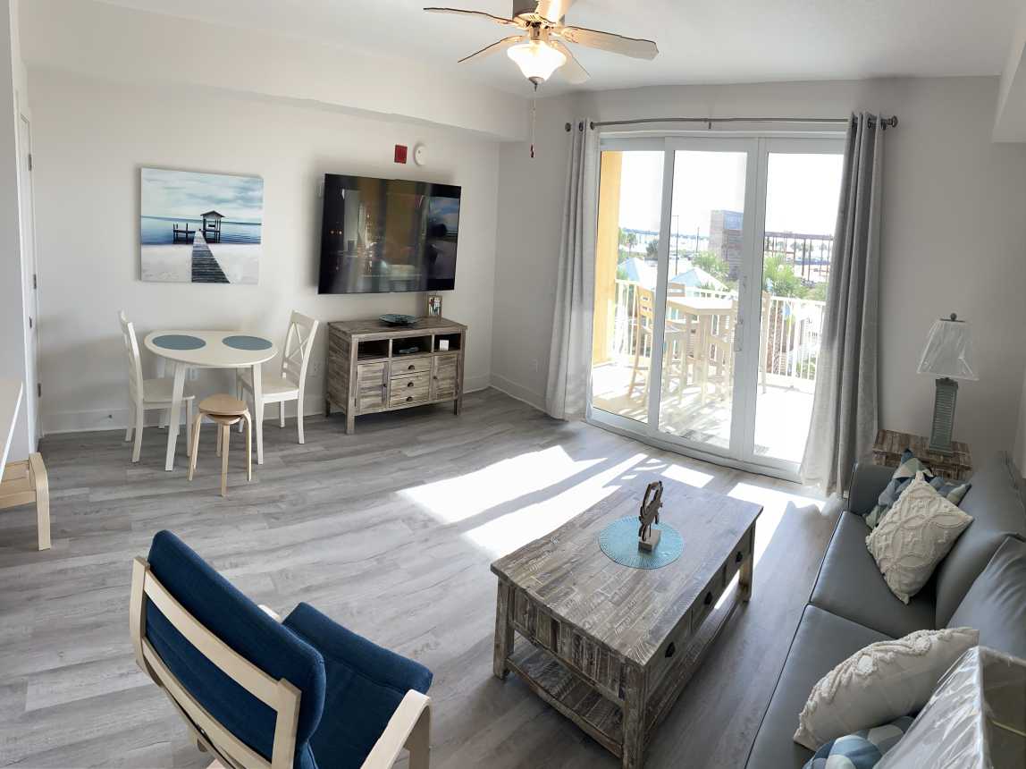 Spacious Great Room - Another Chair and Ottoman are on order! Stay tuned!