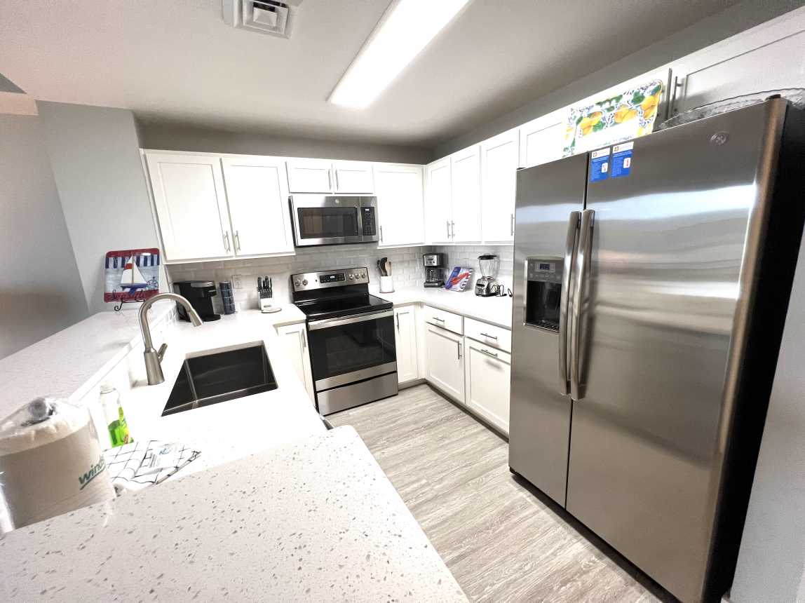 Well Equipped Kitchen - But we like to walk to Pier Park Restaurants! So EZ!